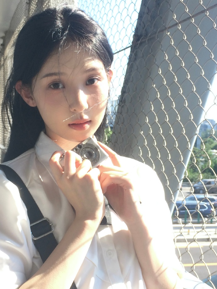 灰质 封面